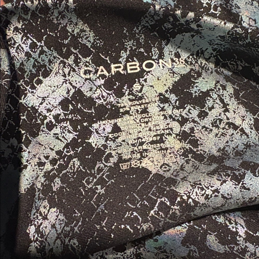 Carbon38 Bundle Metallic Snake Print High Rise 7/… - image 2